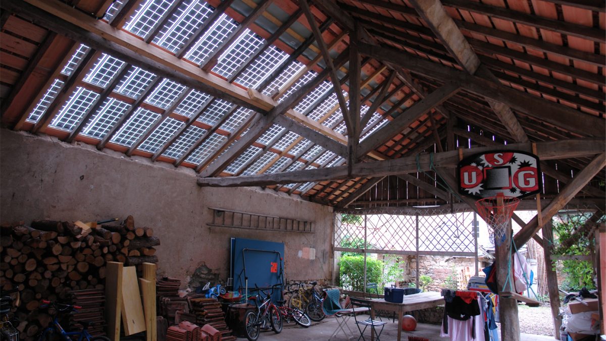 Installation de panneaux photovoltaïque sur une grange. Marc Tricot EI