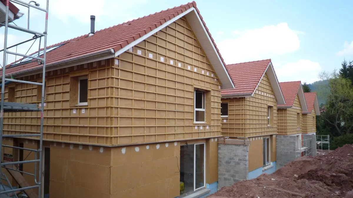 cloture bois beton economique  Maison passive BBC effinergie