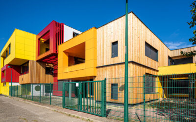 Groupe scolaire Galilée à Villefontaine (38) : Une renaissance architecturale et durable aux couleurs vibrantes